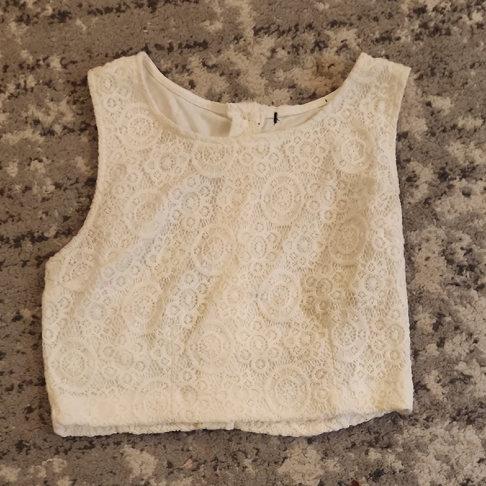 Elegant Lace Sleeveless Top - Cream